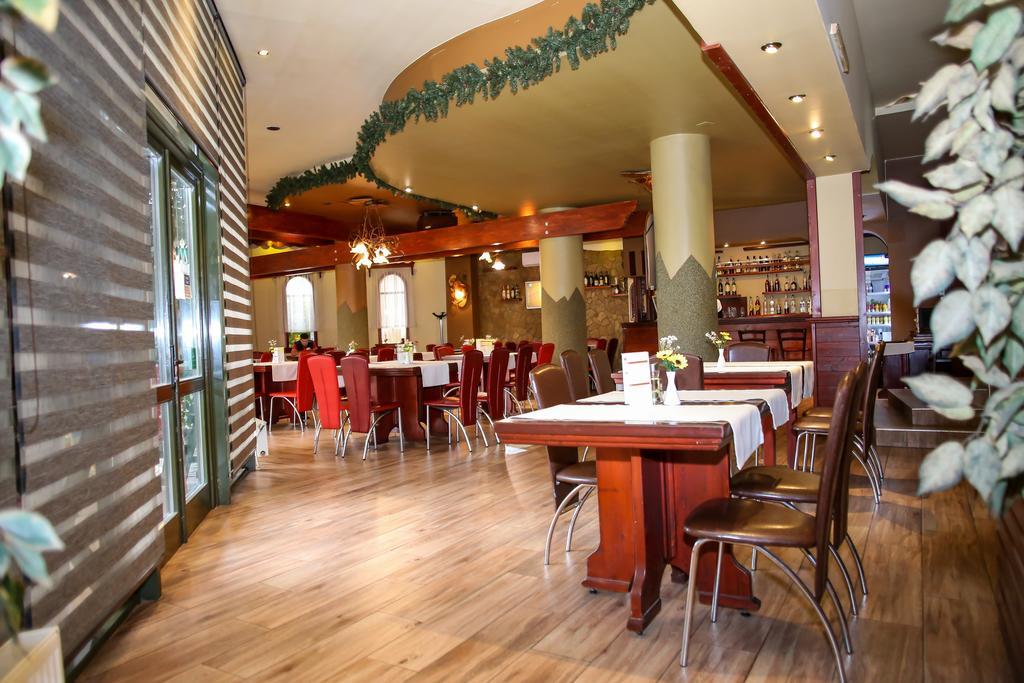 Hotel Silva Ватра Дорней Екстериор снимка