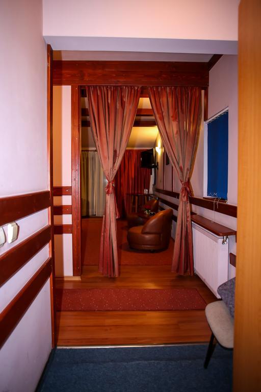 Hotel Silva Ватра Дорней Екстериор снимка