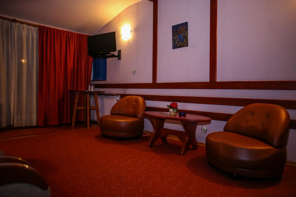 Hotel Silva Ватра Дорней Екстериор снимка