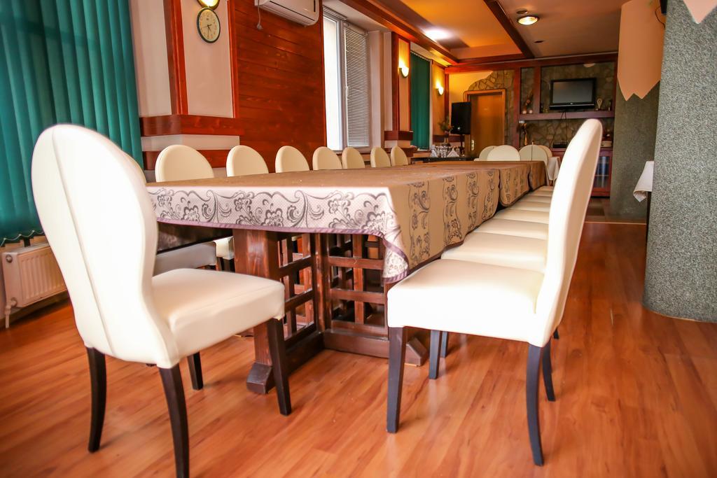 Hotel Silva Ватра Дорней Екстериор снимка
