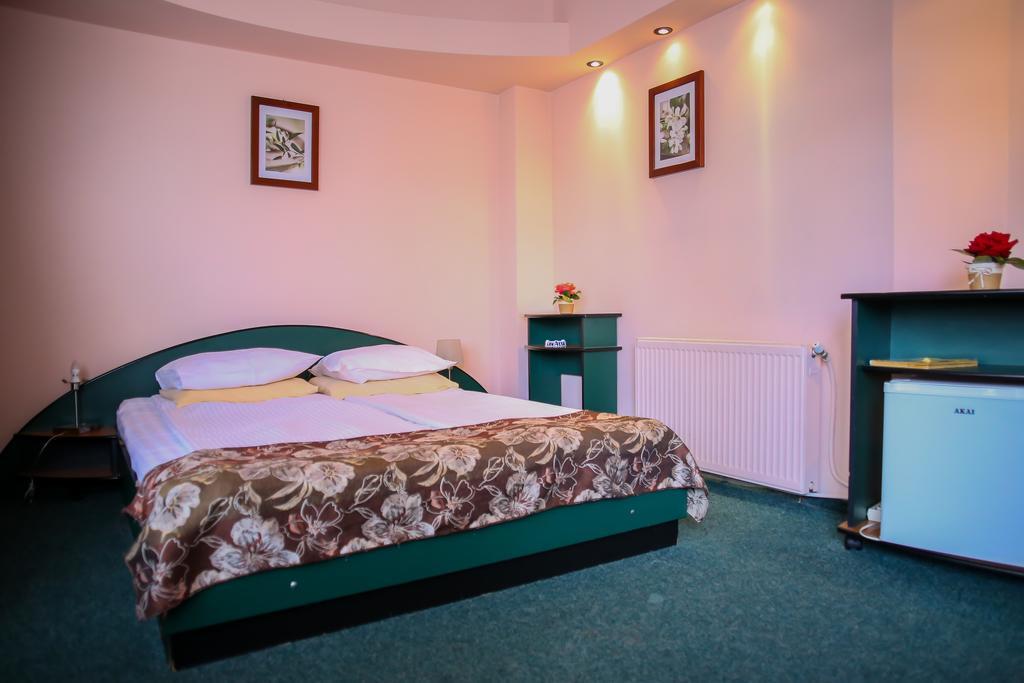 Hotel Silva Ватра Дорней Екстериор снимка